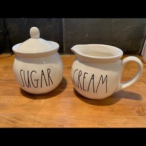 Rae Dunn Sugar and Creamer Set